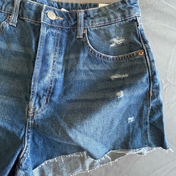 Divided Highwaist Distressed Button fly Jeans cutoff Shorts size US8 - Picture 8 of 14
